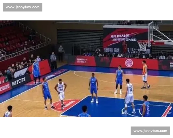 季后赛激战正酣豪强对决引爆球迷热情与期待冠军归属悬念升级加剧